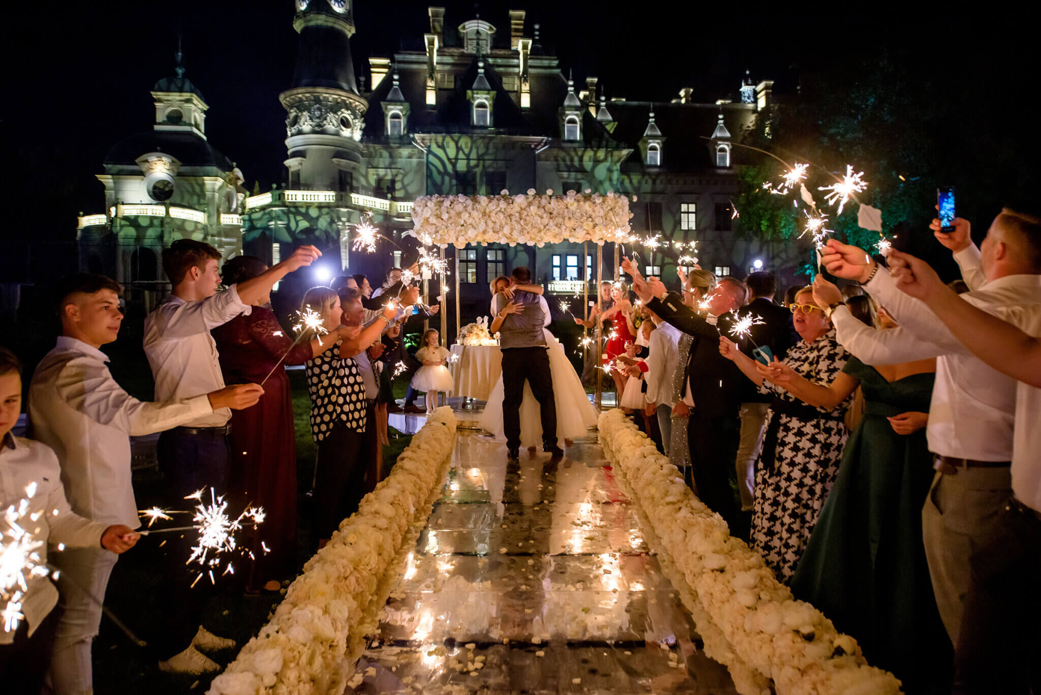 Tura (Botaniq Castle) - Esküvői fotózás (Torta-show)