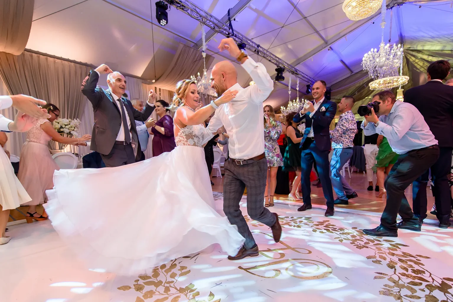 Botaniq Kastély esküvő - Buli