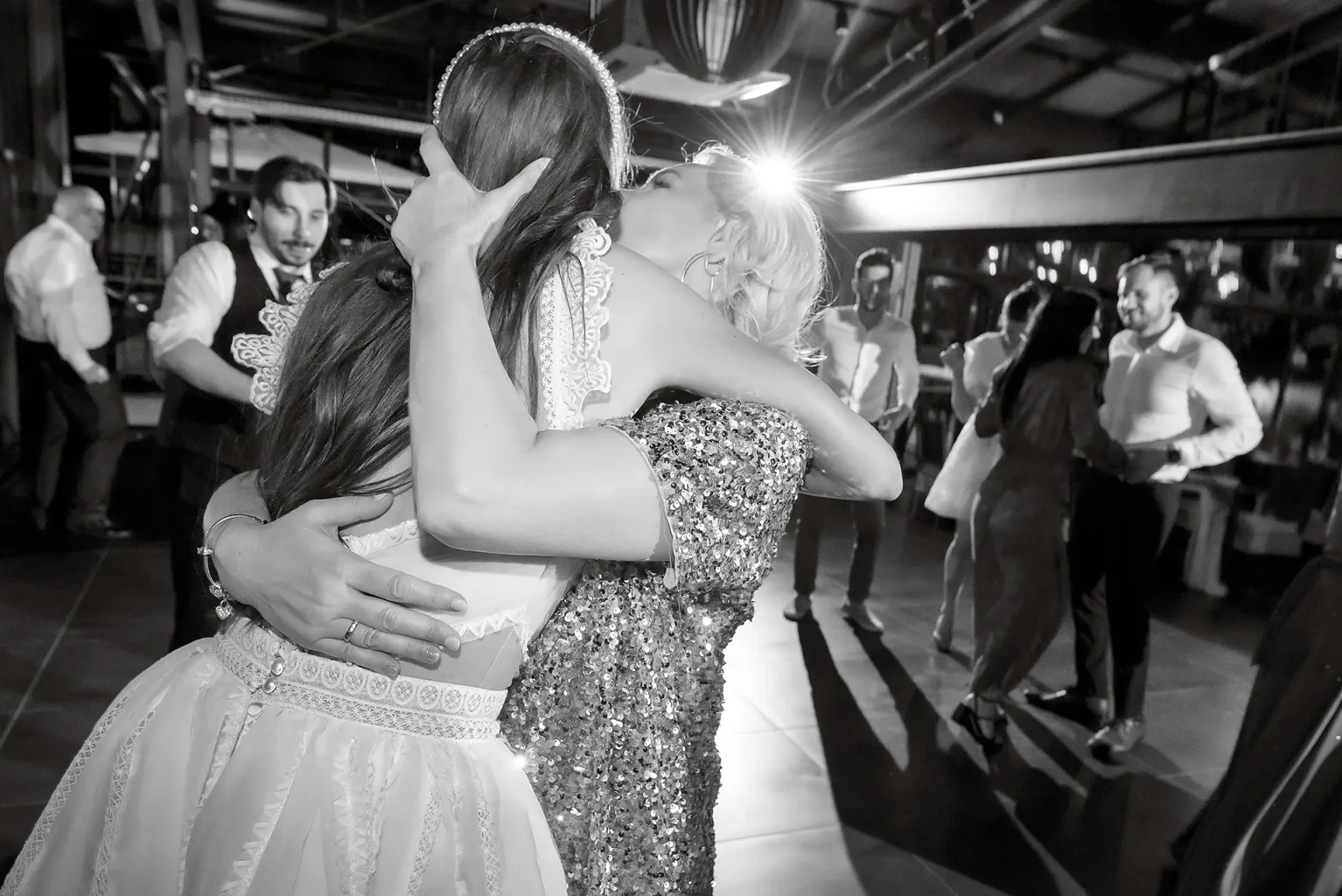 Esküvő Etyeken - Premium Wedding Photography near Budapest - Esküvői fotózás Haraszthy Pincészet - Wedding Photography at Winery Haraszthy