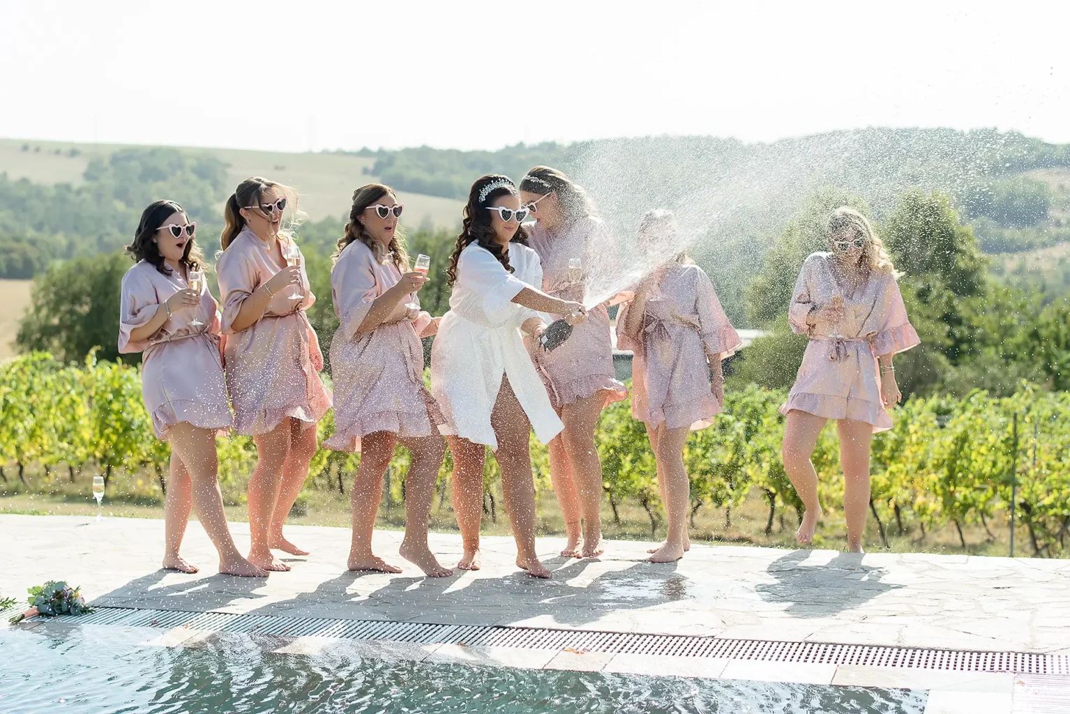 Hilltop Borbirtok - esküvői fotózás - menyasszony készülődés - Bride's champagne shower