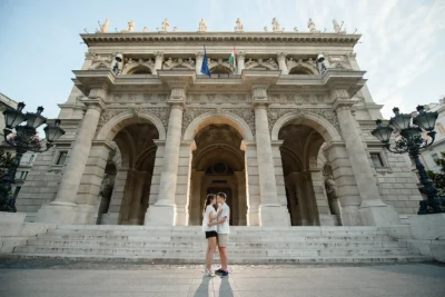 Budapest (Opera)