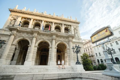 Budapest (Opera)