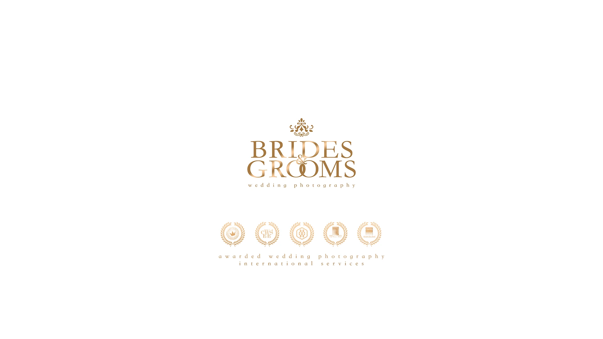 Premium esküvői fotózás Budapest - B&G - Wedding Photography - Nyitó kép logóval