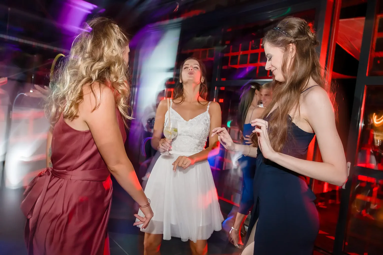 Esküvő Etyeken - Premium Wedding Photography near Budapest