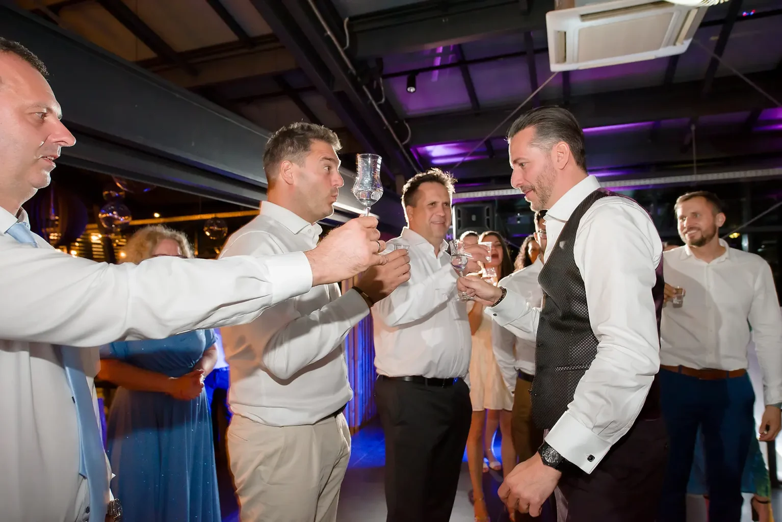 Esküvő Etyeken - Premium Wedding Photography near Budapest