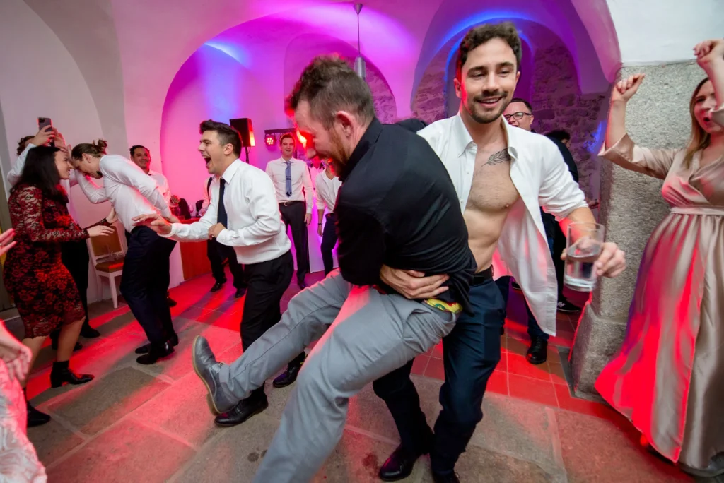 Wedding Photography Germany - Party - Vicces buli kép