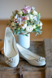 Esküvői sorozat - cipő - Image of A&E - Hochzeitsfotografie Lilli's Feststadl - Austria