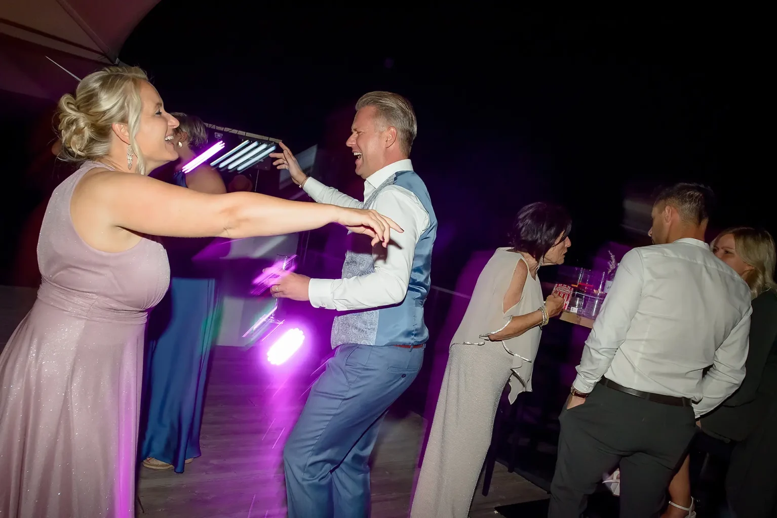 hochzeitsfotografie-Rusztikus osztrák esküvő - Rustic Austrian wedding - Rustikale österreichische Hochzeit - Scneider Gutosterreich-wedding-photography-ausztria