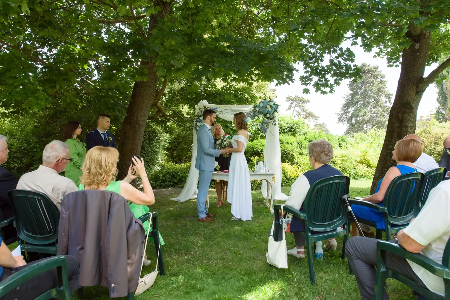 Családias esküvő, mini esküvő - Gödöllői Kastély