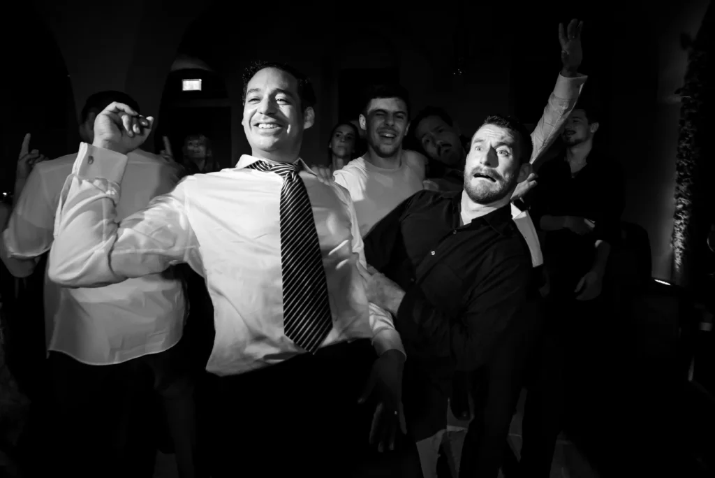 Esküvő fotózás külföldön a német Baroque Kastélyban - Party