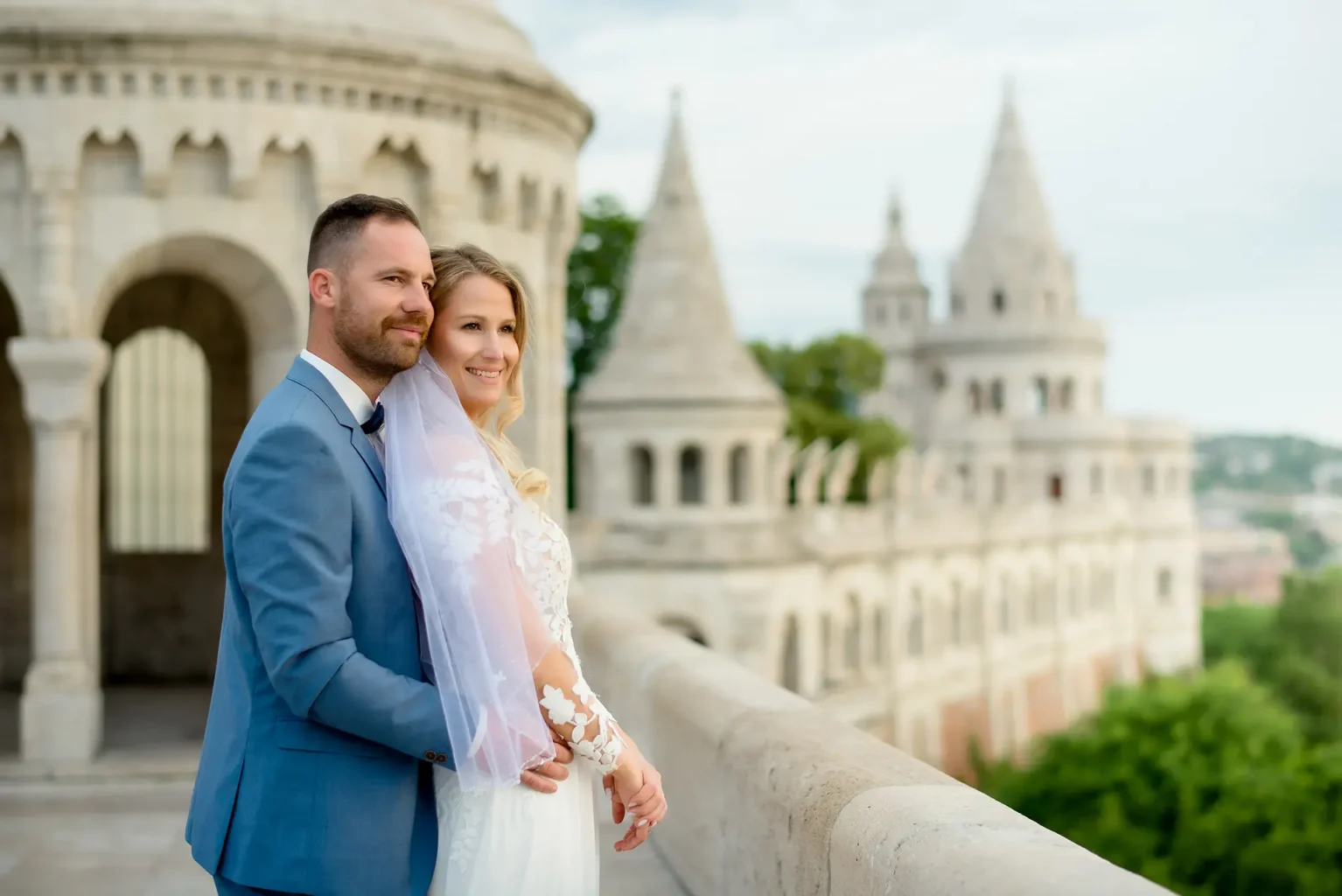 Kreatív fotózás napfelkeltében - Creative Couple Photoshoot Budapest