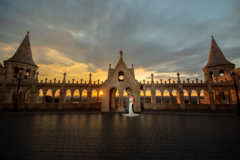 After Wedding Photoshoot at sunrise (Budapest – Fisherman’s Bastion)