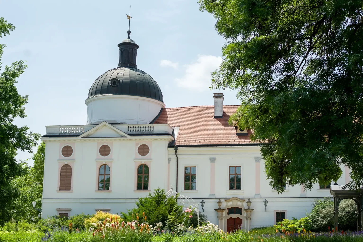 Családias esküvő, mini esküvő - Gödöllői Királyi Kastély - Familiar Wedding